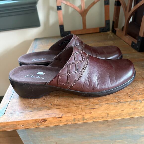 Clarks Women Bluemanor Clogs SZ 9.5 Brown Leather Comfort Classic Casual 80789 - Picture 3 of 10